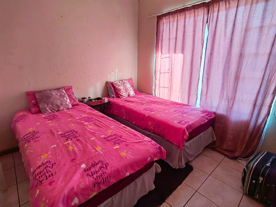 2 Bedroom Property for Sale in Potchefstroom North West